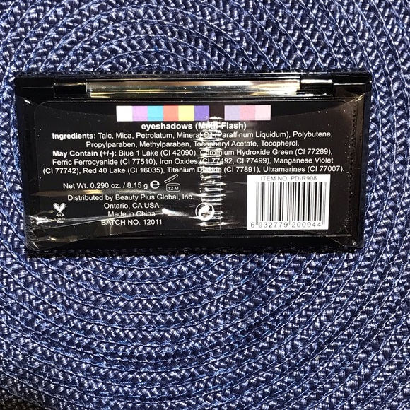 NWT City Color Special Effect Bright Eye Colors Eyeshadow Palette - Picture 7 of 7